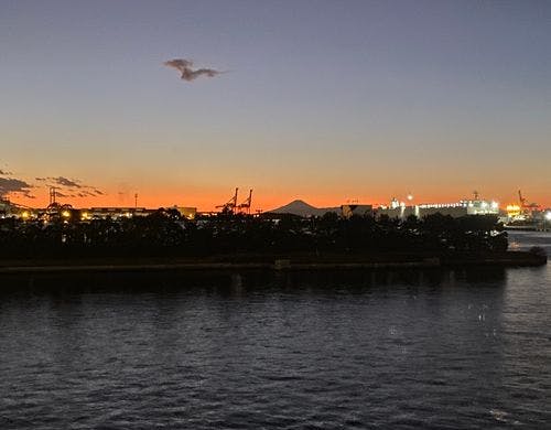 夕暮れ時には幻想的な雰囲気