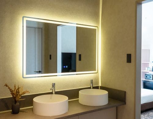 広々とした洗面スペースを完備