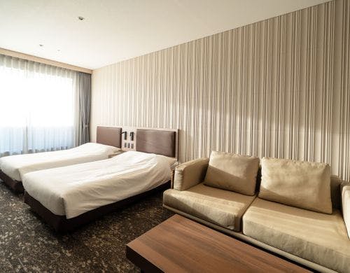 落ち着いた空間のライトプレミアムルーム