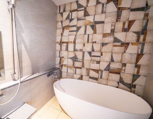 サウナ付き客室内にある内湯