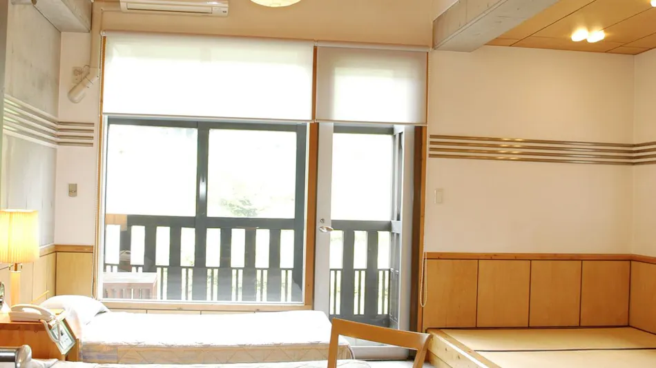 Hyakunensou