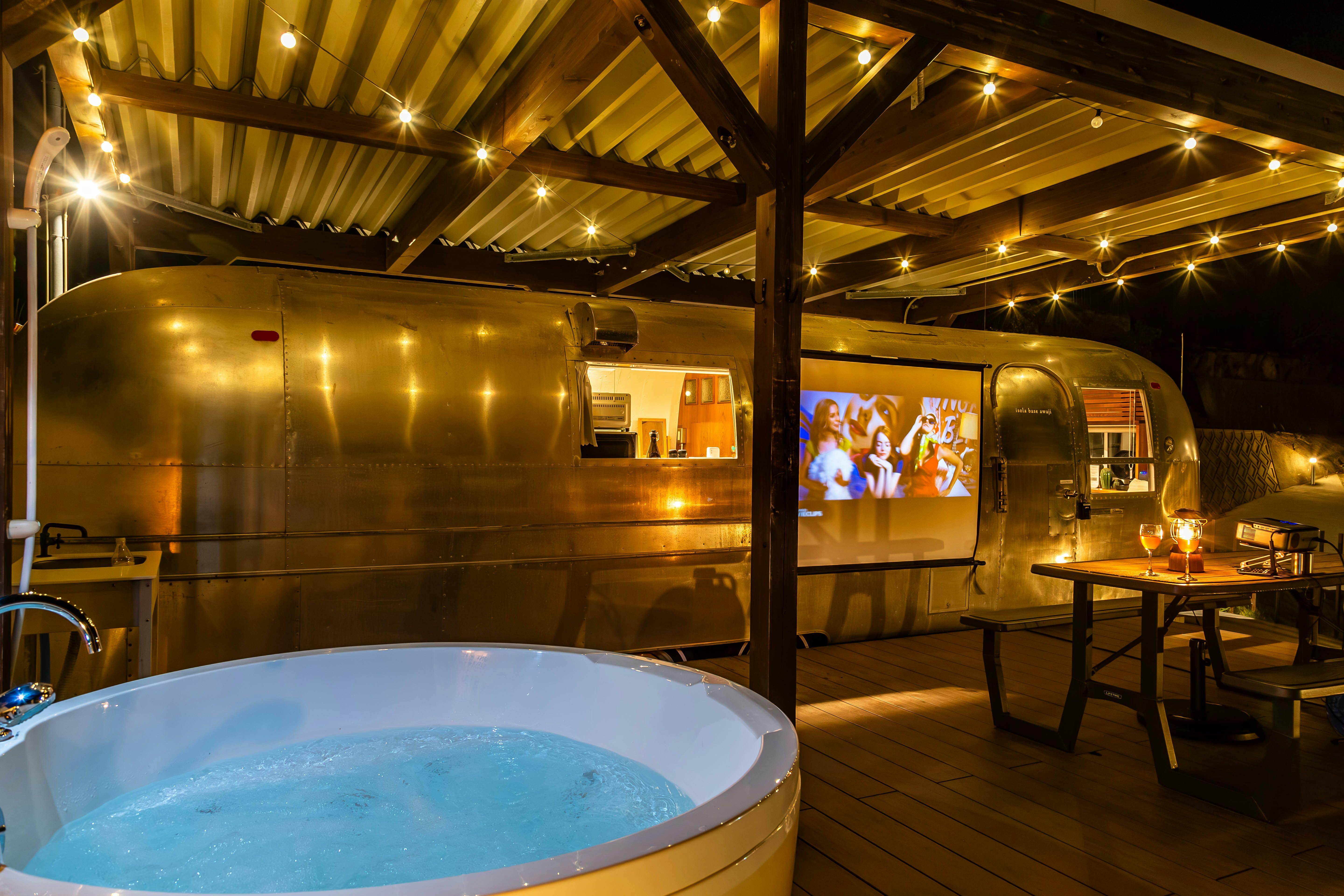 isola base awaji (Awaji Island)