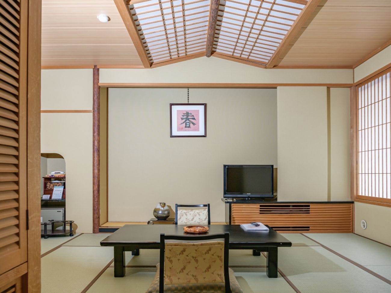 ห้องสไตล์ญี่ปุ่น พร้อม Wi‑Fi ครบครัน