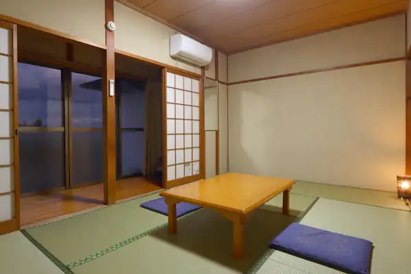 Kamar bergaya Jepang 7,5 tatami yang nyaman untuk bersantai