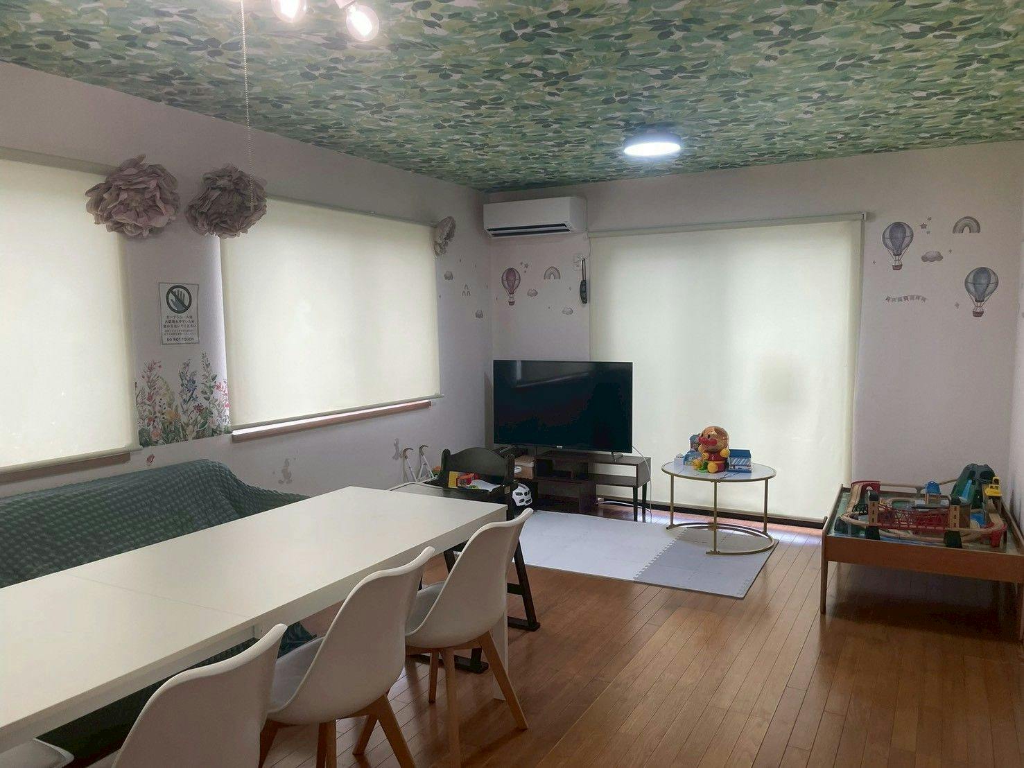 ห้องนั่งเล่นกว้างขวาง。