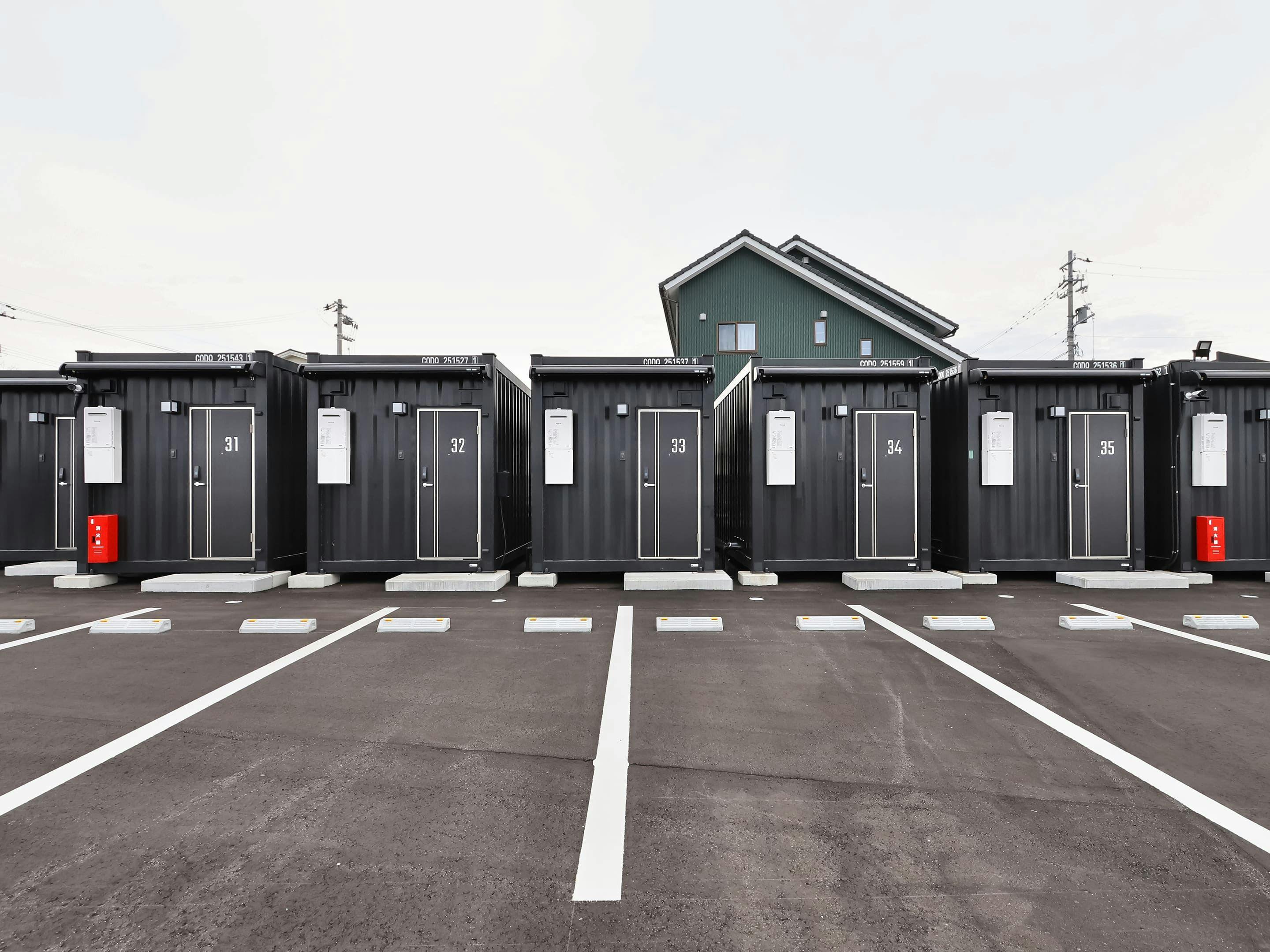 ＨＯＴＥＬ　Ｒ９　Ｔｈｅ　Ｙａｒｄ　滑川&nbsp;施設全景