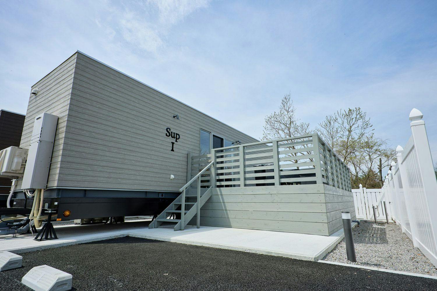Hikone Lakeside Resort KOMOREVILLAGO