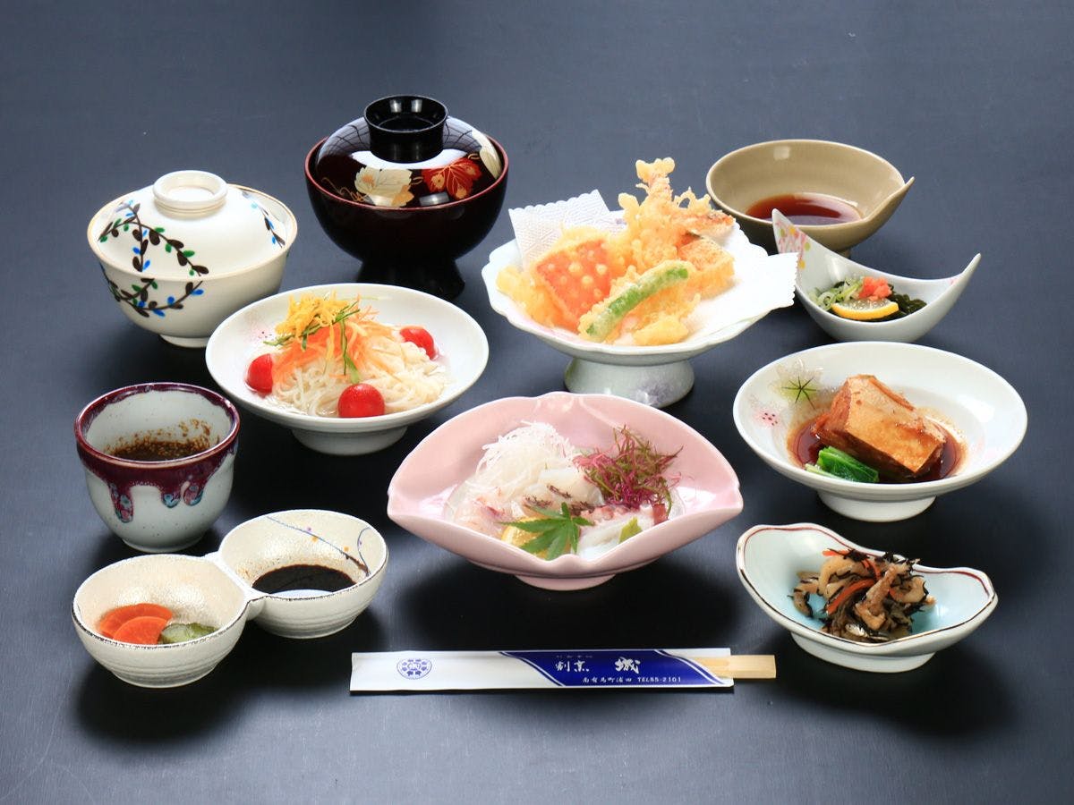 Hara Castle Accommodation – Shiro