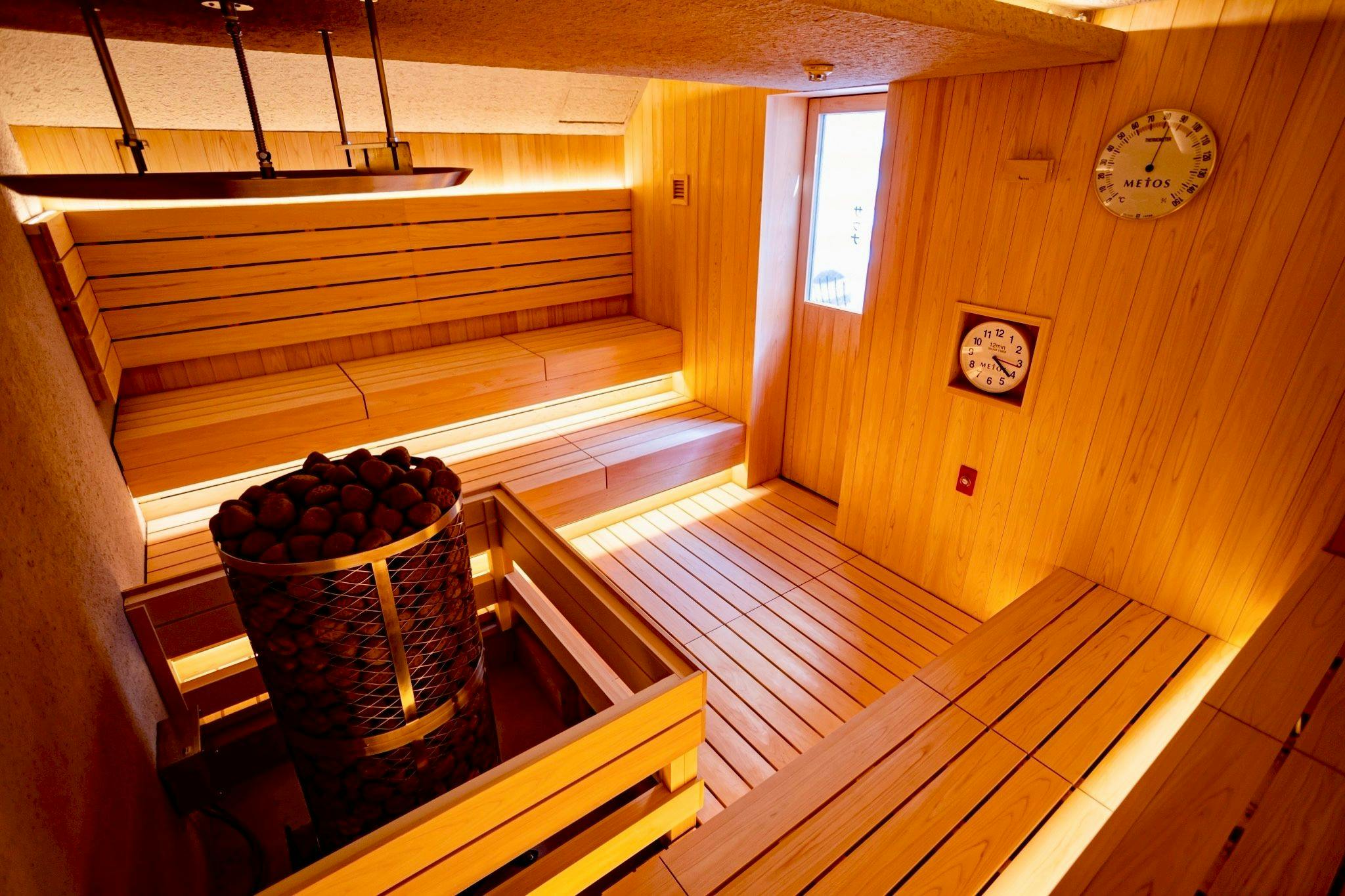 Yuya Tenjin Hot Spring & Hotel