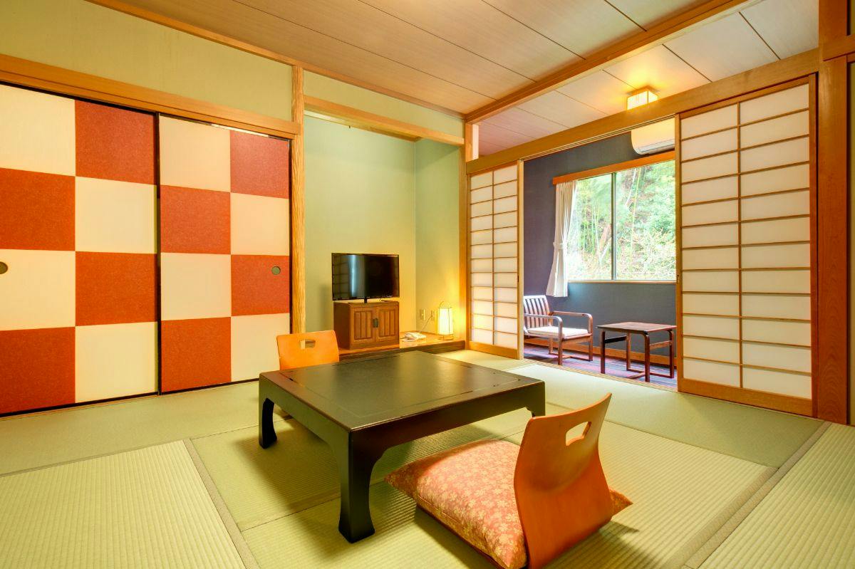 Yugawara Onsen Yumoto Komachikan