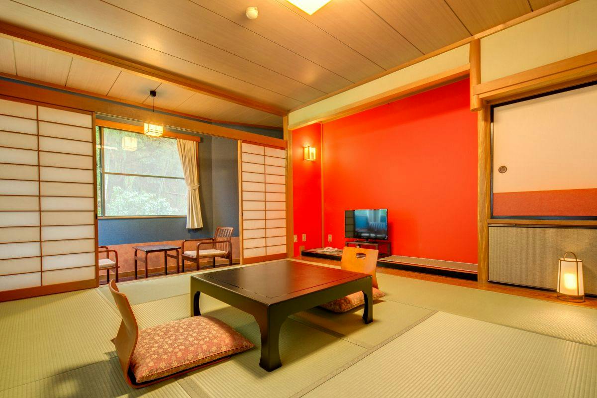 Yugawara Onsen Yumoto Komachikan