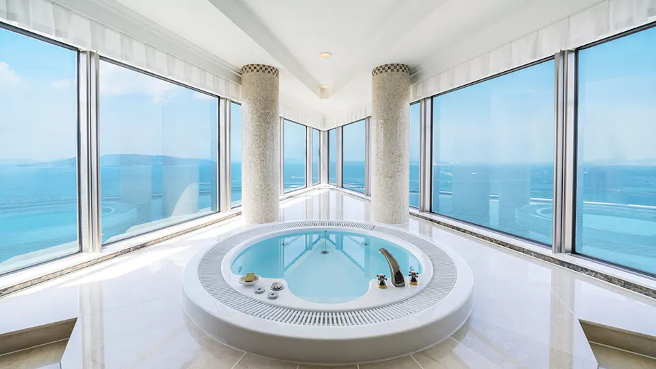 Hilton Fukuoka Sea Hawk
