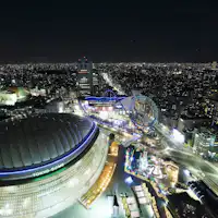 Pemandangan malam di sisi Tokyo Dome