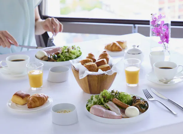 朝食