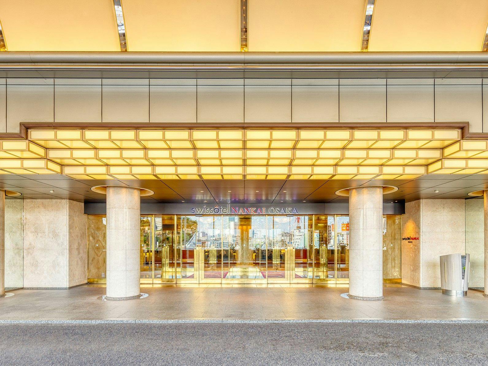 スイスホテル南海大阪 【早割り 21日前まで受付！】地上128mに位置する、最上階「タボラ36」での朝食付 スイス アドバンテージ ルーム