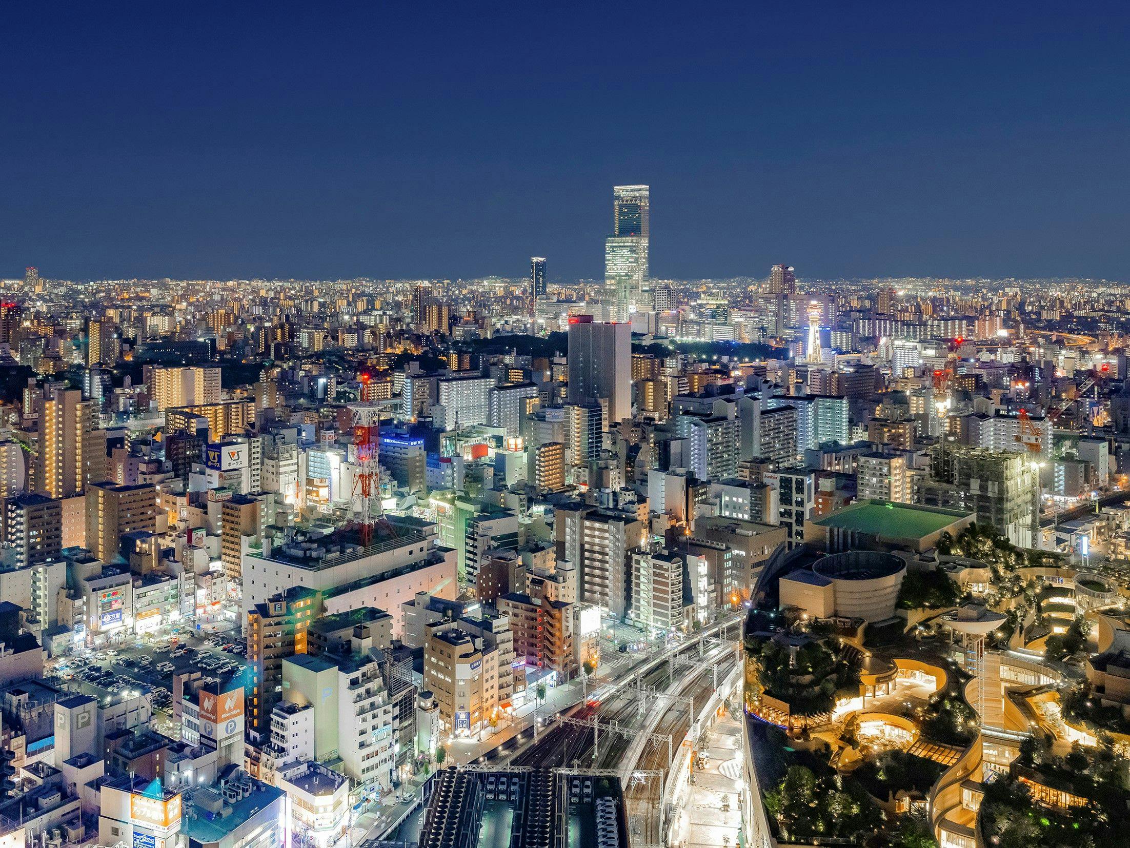 Pemandangan malam dari Hotel