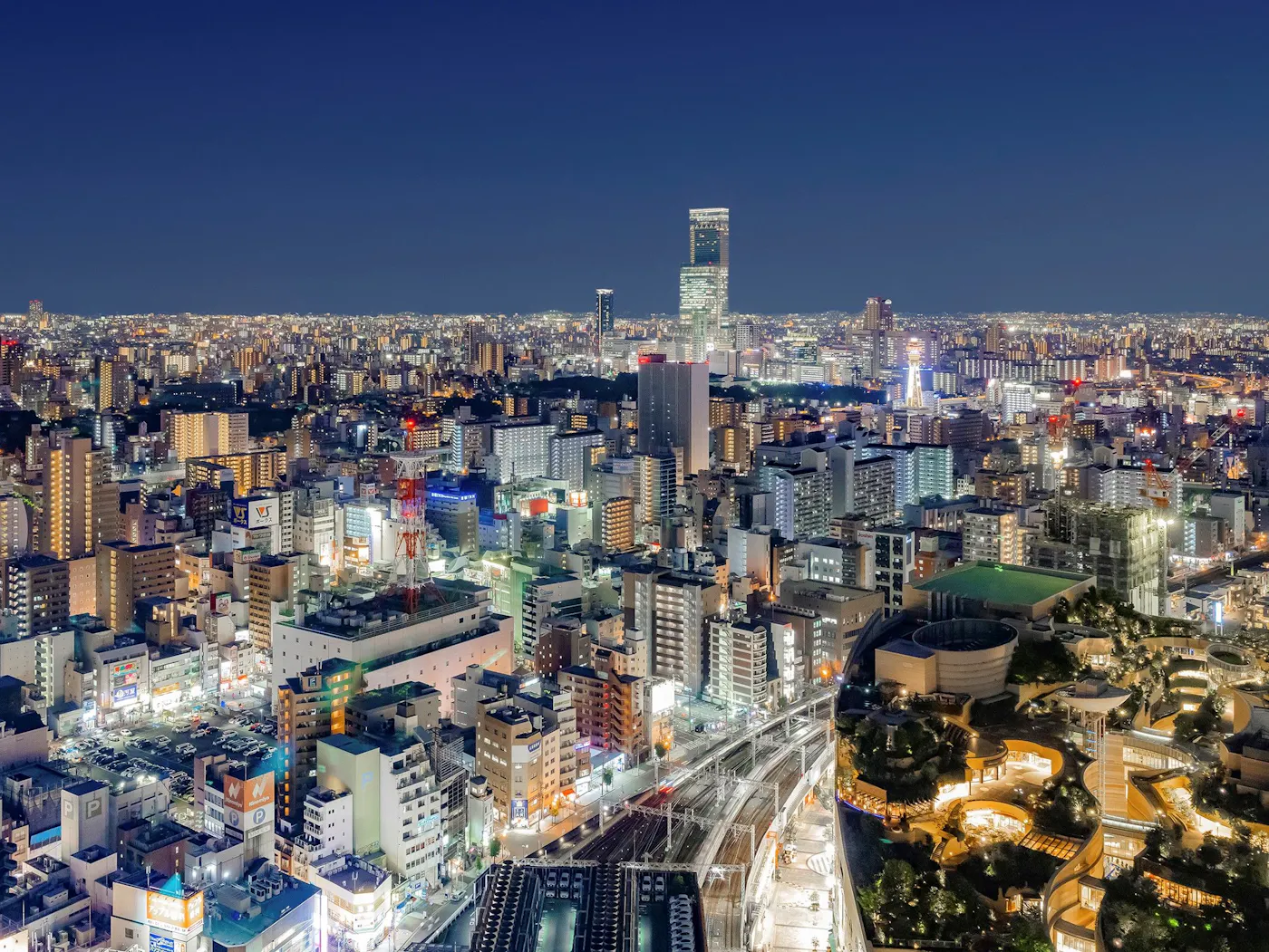 スイスホテル南海大阪:ホテルから望む夜景