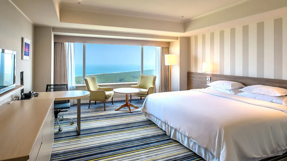 Phoenix Seagaia Ocean Tower