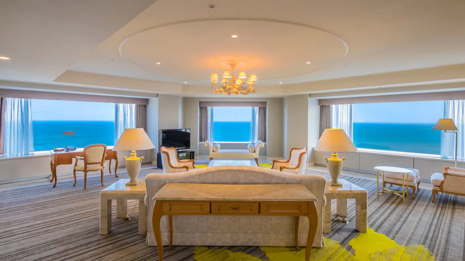 Phoenix Seagaia Ocean Tower