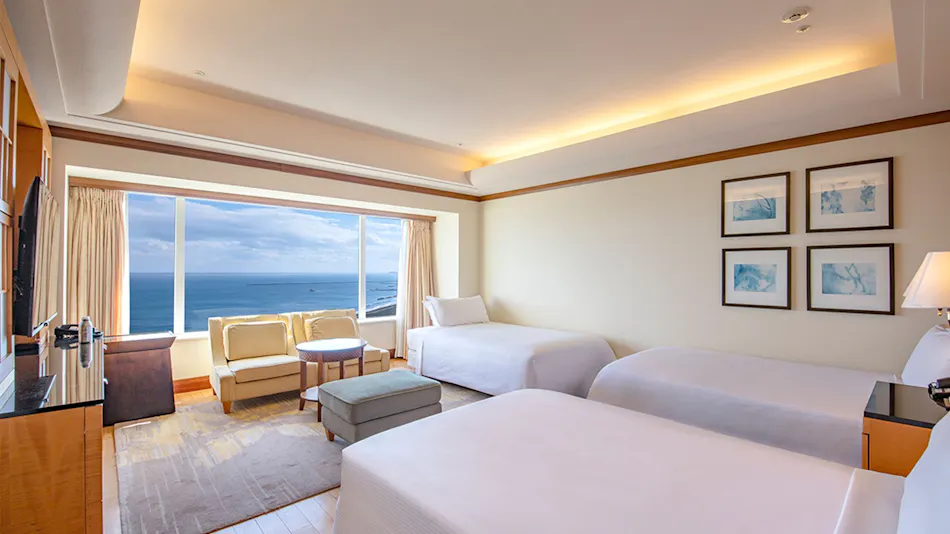 Phoenix Seagaia Ocean Tower