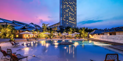 Phoenix Seagaia Ocean Tower