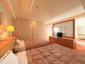 鴨川グランドタワー