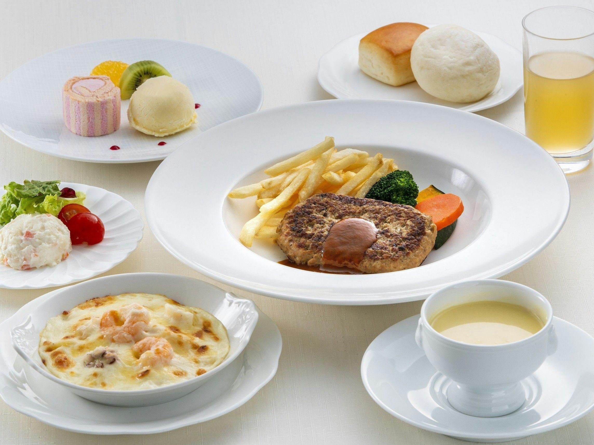 フルーツパーク富士屋ホテル