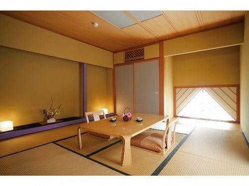 藤　和室：8畳+1畳