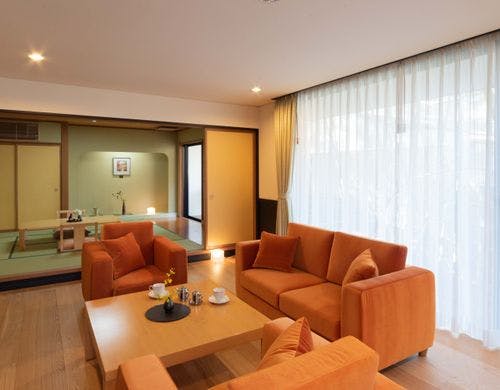 香　和室：8畳+2畳