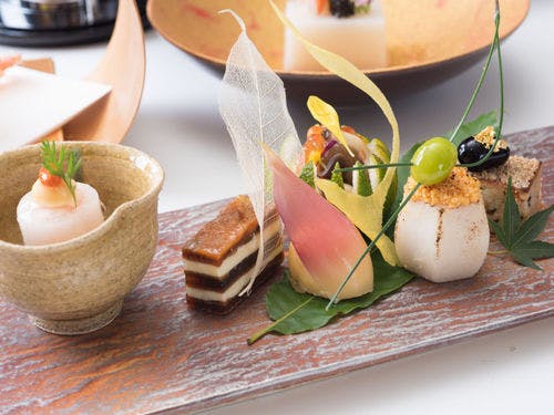 夕食　ズワイ蟹の奉書巻きなど