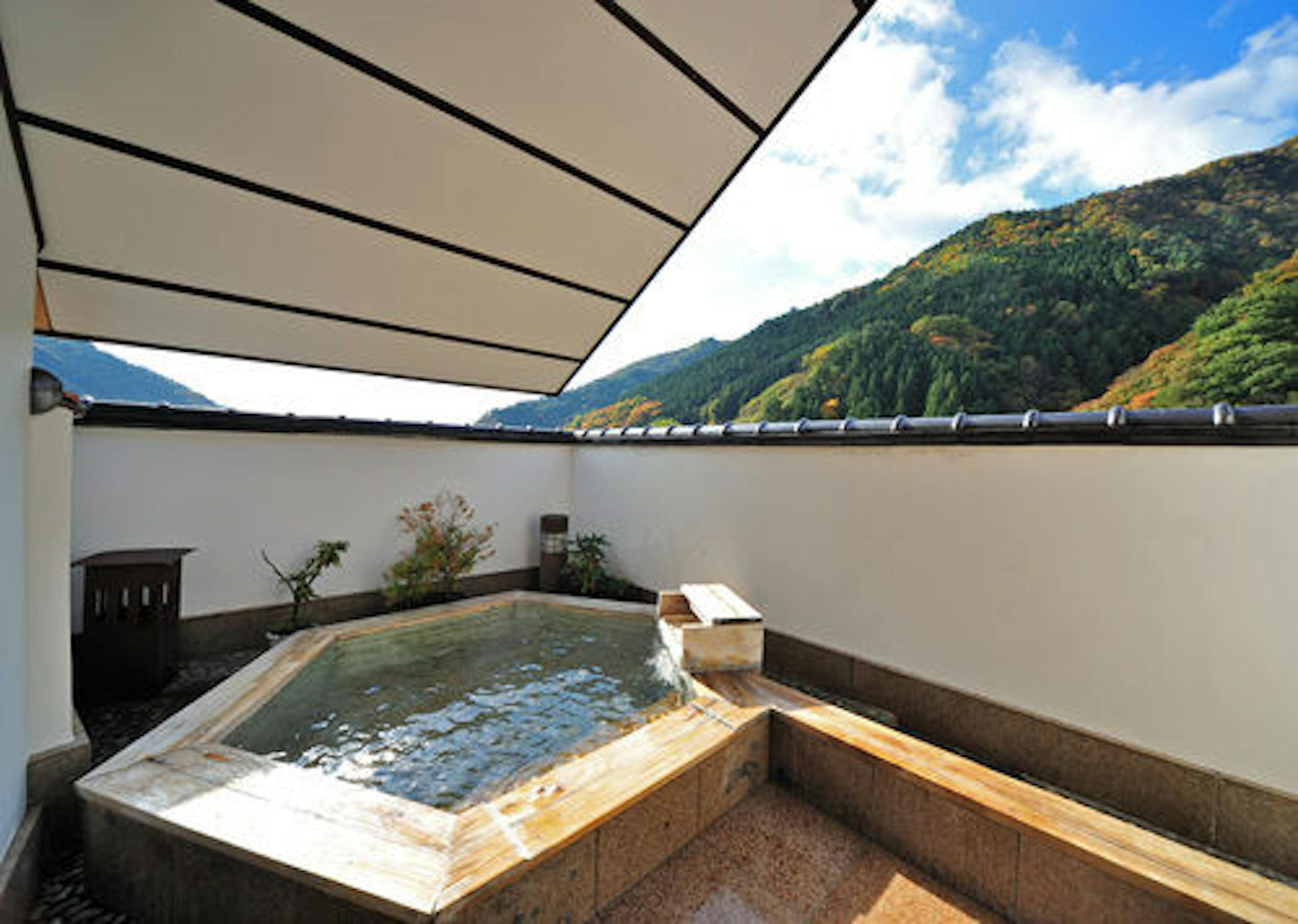 【谷川温泉 旅館たにがわ】の貸切露天風呂