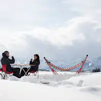 설원 위에서 스노우 피크닉