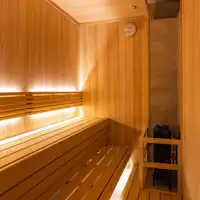 새로 설치된 대욕장의 사우나 (남탕)