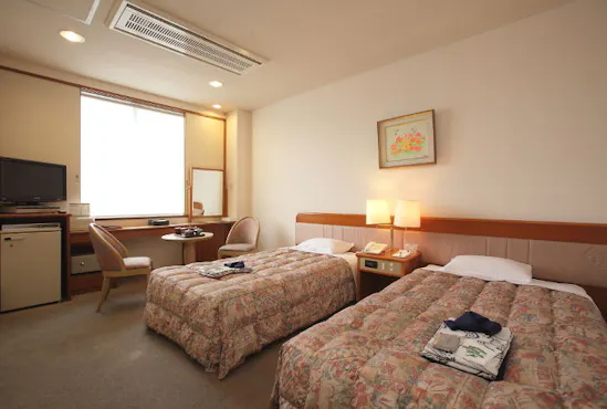 Kamar bergaya barat di gedung Hana