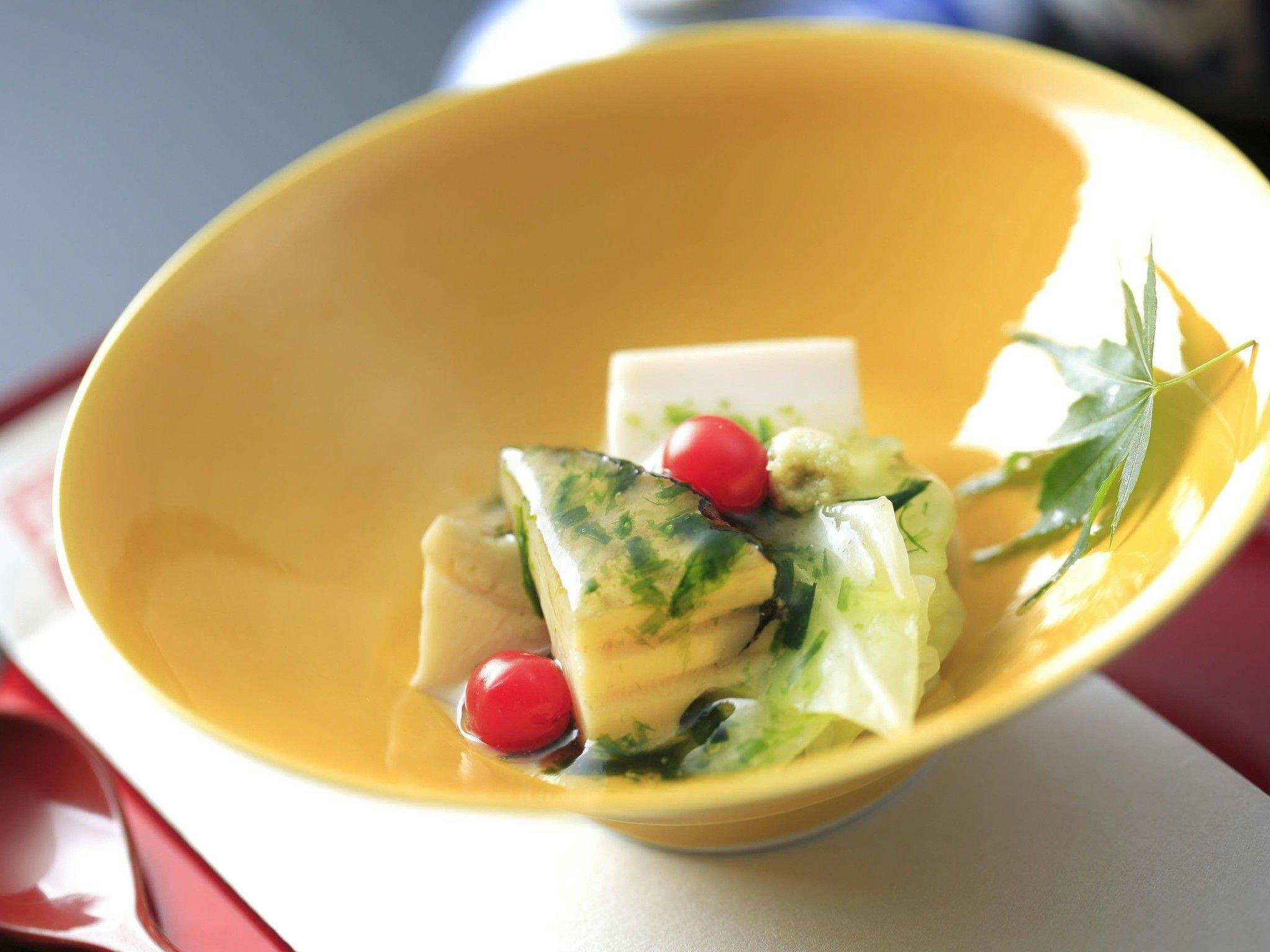 Spring Seasonal Kaiseki (Sample Image)