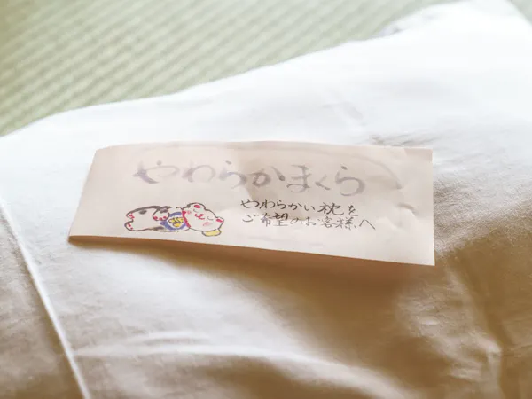 お昼寝にも最適なやわらか枕