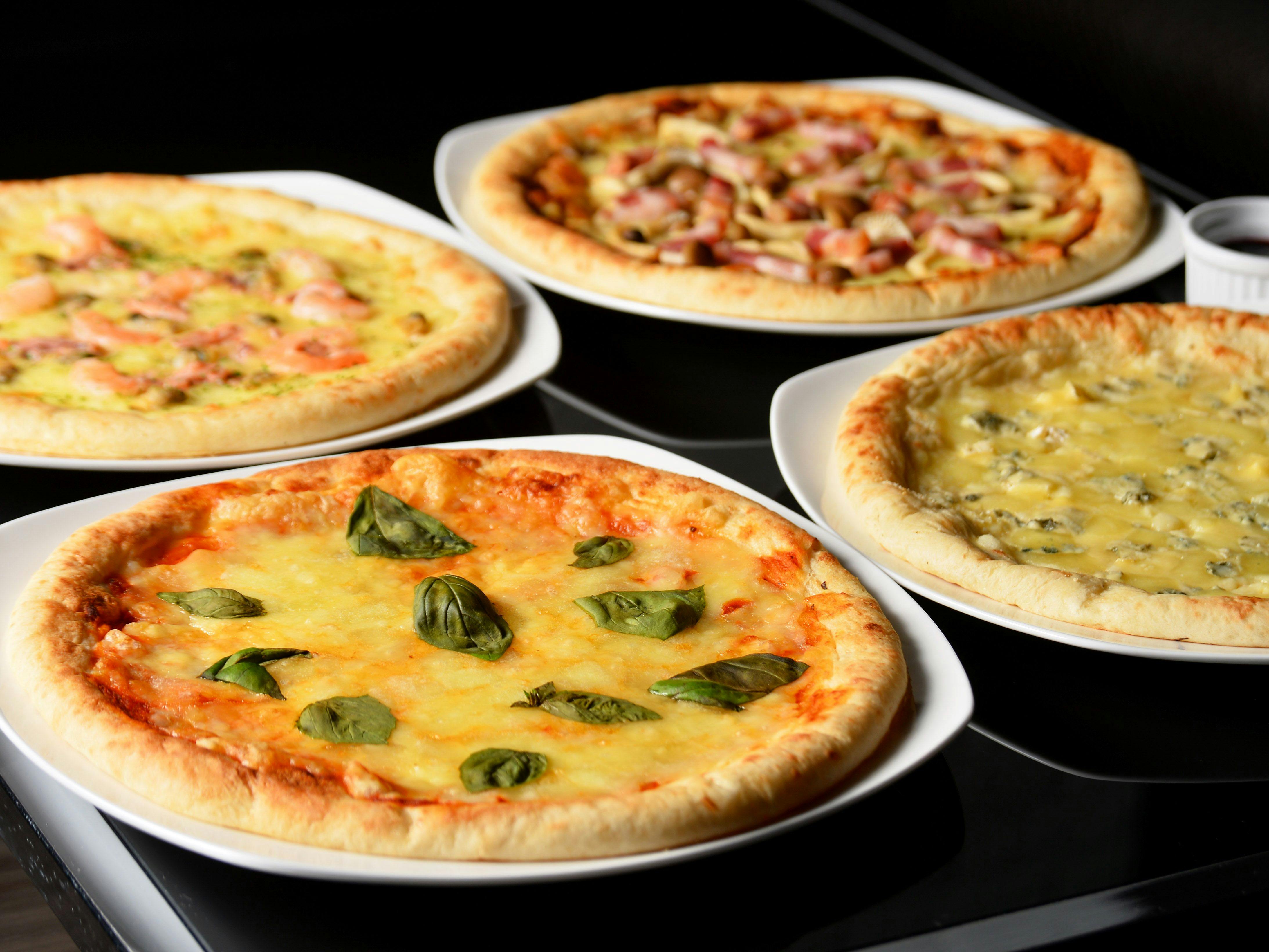 【出来立てをテイクアウト】道産食材にこだわるピザ＆クラフトビールをお部屋で！＜朝食なし＞