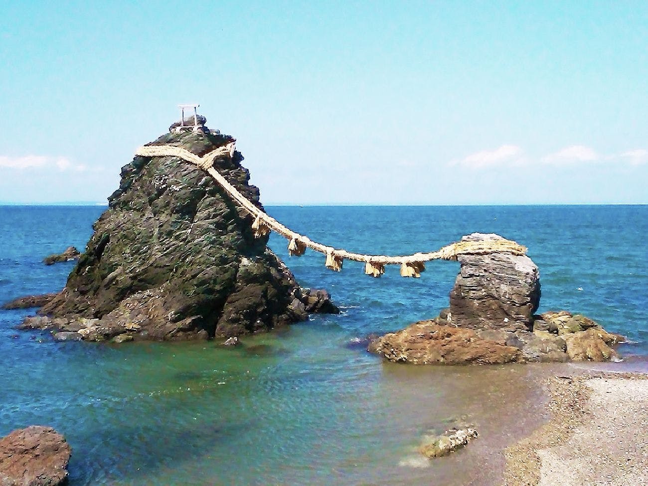 이세시 후타미 "부부 바위"