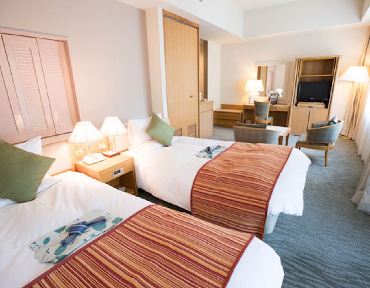 【エコノミーツイン】最上階 33.87平米