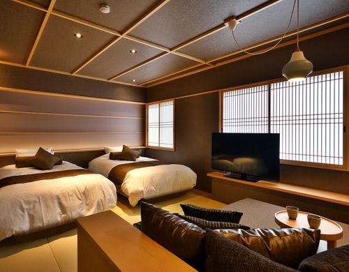 12畳の広々としたベッドルーム