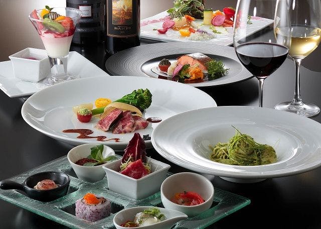 Enjoy the elegance of "Minakami Italian" cuisine, savoring the blessings of nature that change with each season.  
1 night with 2 meals included.