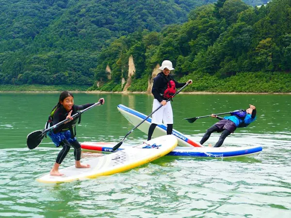 4歳から参加OK!【SUP(サップ)】自由気ままに湖面クルージング!注目のSUP半日体験 1泊2食付