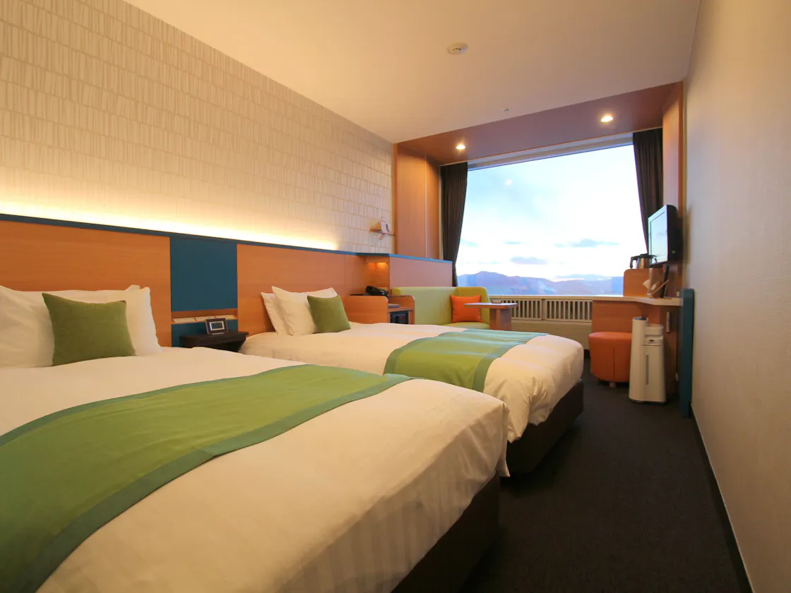 Twin Room with Simmons Beds