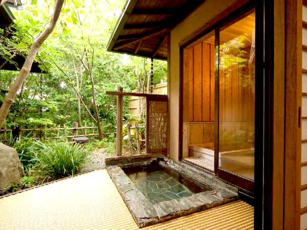 *露天風呂：ききょうの間