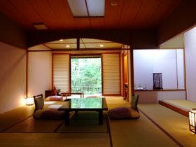 伊豆・下田の恵みと旬の食材　源泉掛流し　野の花亭　こむらさき