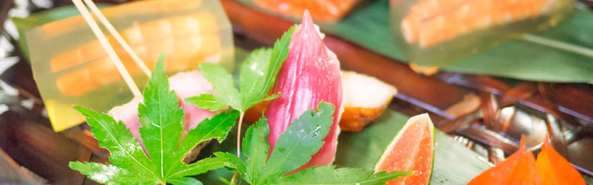 野の花亭 こむらさき