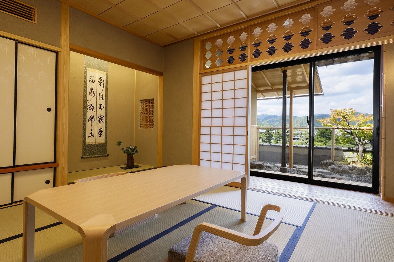 【อาโออิคาวะคาคุ】ห้องพัก “เซเรียวโนะมะ” พร้อมอ่างอาบน้ำฮิโนกิแบบกึ่งเปิดโล่ง