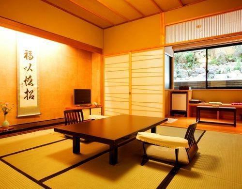 【秀山閣】檜内風呂付和室8畳