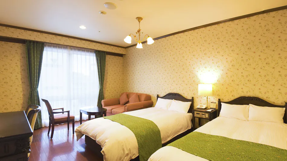 Old England Dogo Yamanote Hotel