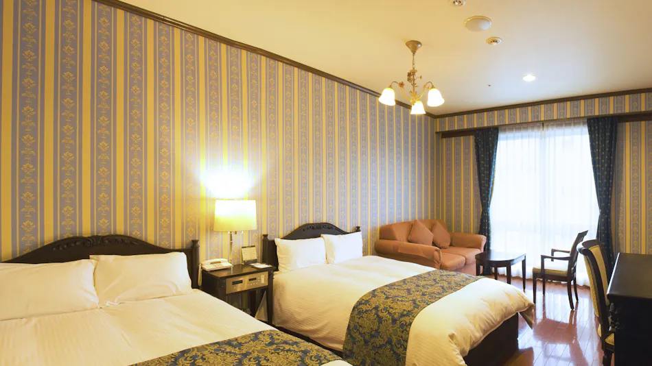 Old England Dogo Yamanote Hotel